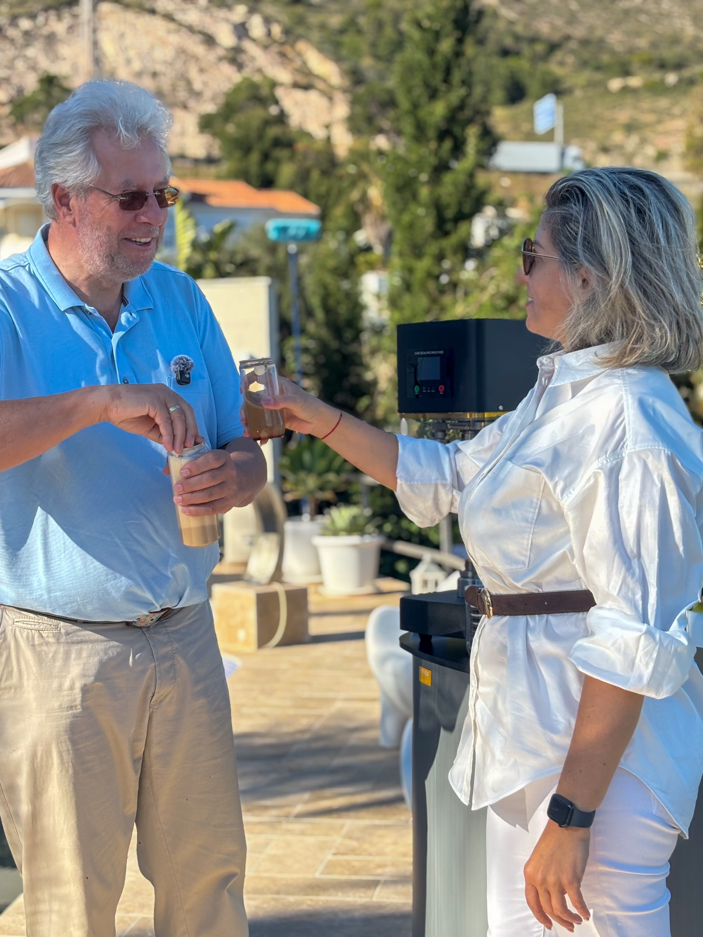 SOVAZ - Latas con bebidas, aperitivos y comida. Costa del Sol - Malaga y Marbella